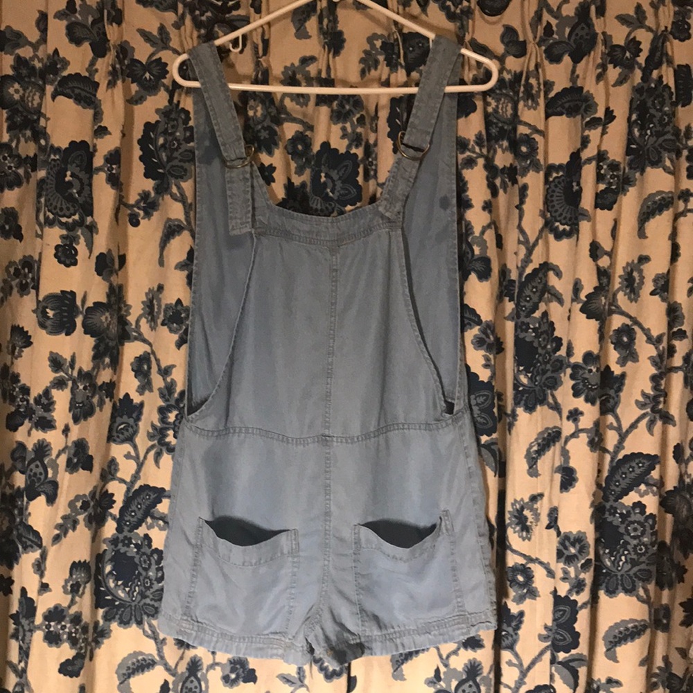 Bluelightweight jean short overalls size small